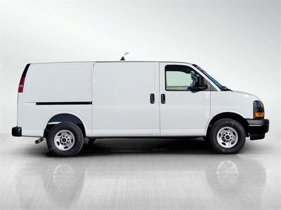 2025 GMC Savana Cargo 2500 Base