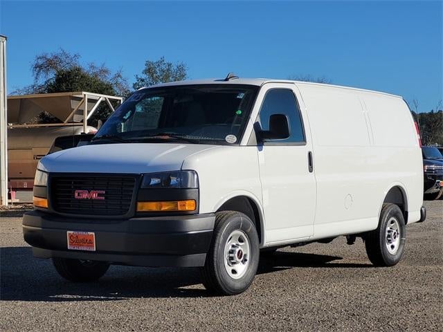 2025 GMC Savana Cargo 2500 Base