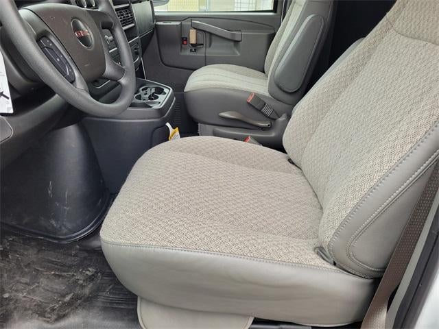 2025 GMC Savana Cargo 2500 Base