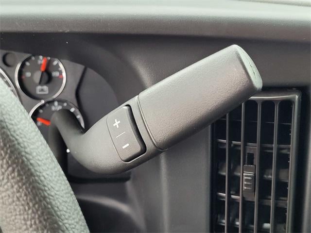 2025 GMC Savana Cargo 2500 Base