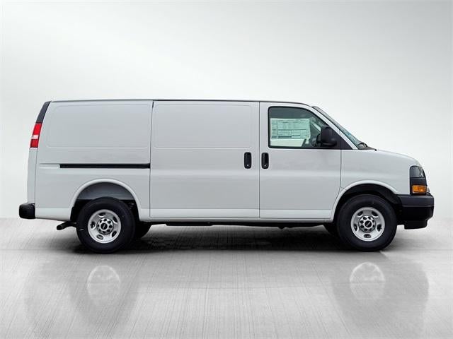 2025 GMC Savana Cargo 2500 Base