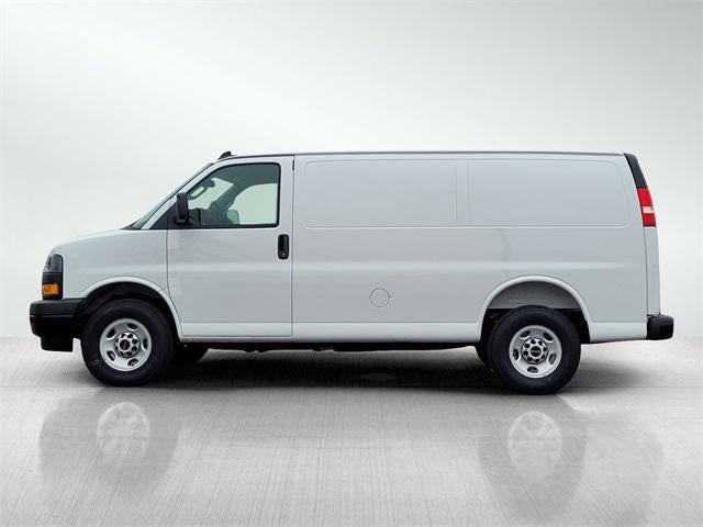 2025 GMC Savana Cargo 2500 Base