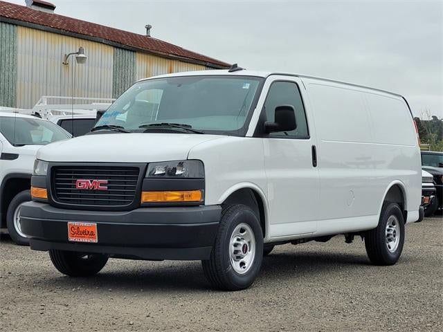 2025 GMC Savana Cargo 2500 Base