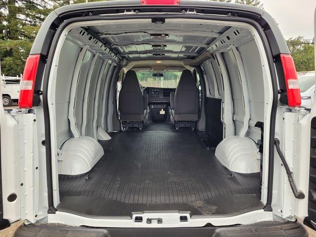 2026 GMC Savana Cargo Base