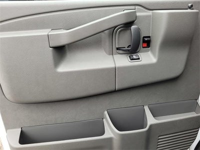 2025 GMC Savana Cargo 2500 Base