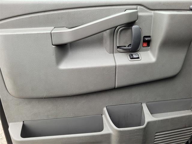 2023 GMC Savana Cargo 3500 Base