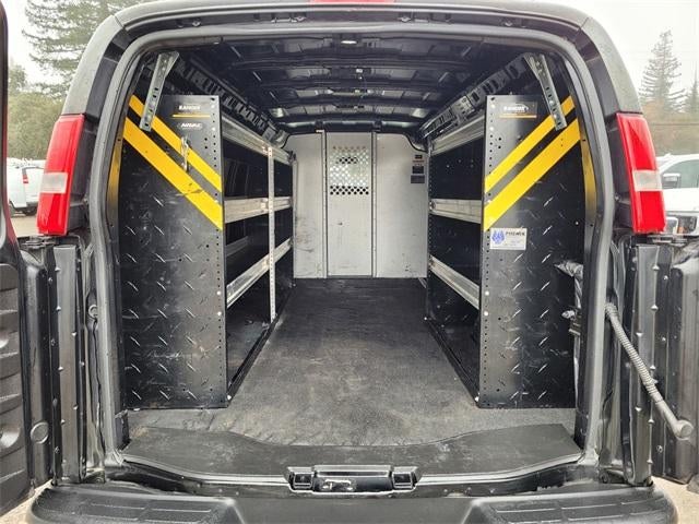 2023 GMC Savana Cargo 3500 Base