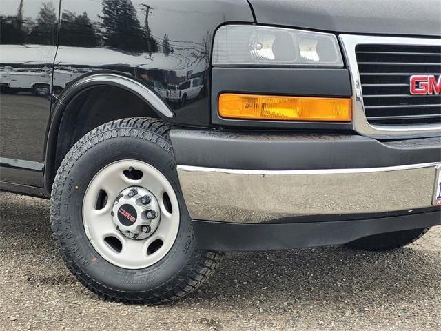 2023 GMC Savana Cargo 3500 Base