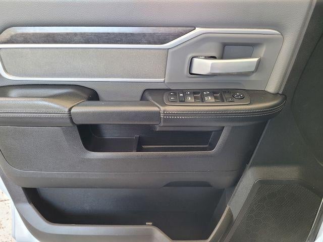 2022 RAM 3500 Big Horn Crew Cab 4x4 8' Box