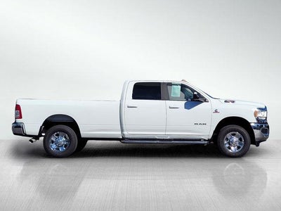 2022 RAM 3500 Big Horn Crew Cab 4x4 8' Box