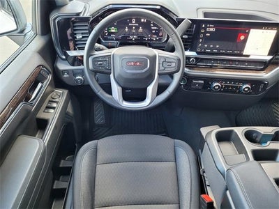 2025 GMC Sierra 1500 SLE