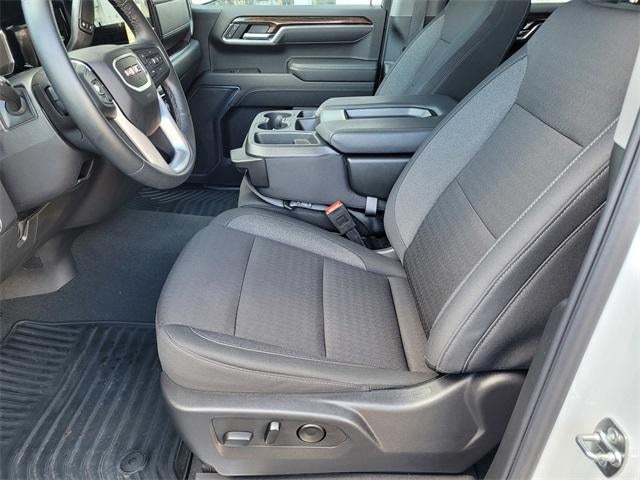 2025 GMC Sierra 1500 SLE