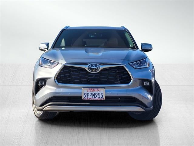 2022 Toyota Highlander Platinum