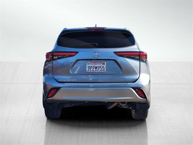 2022 Toyota Highlander Platinum
