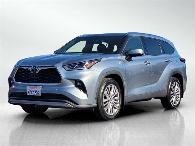2022 Toyota Highlander Platinum