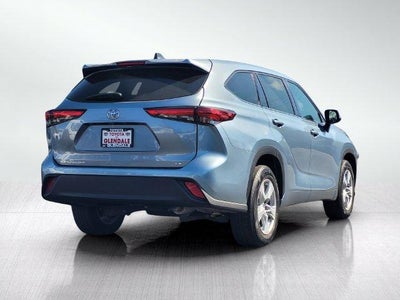 2022 Toyota Highlander LE