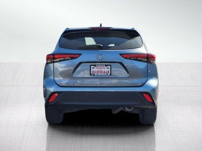 2022 Toyota Highlander LE