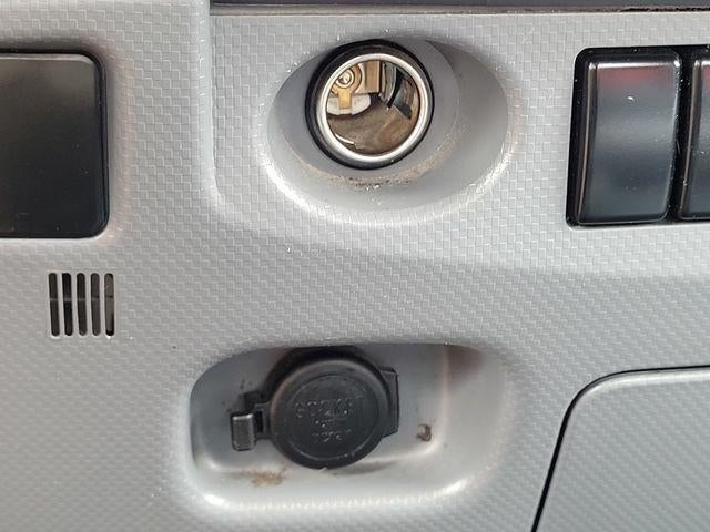 2022 Isuzu NPR XD 5.2l