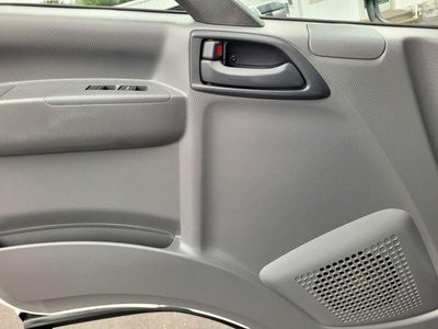 2022 Isuzu NPR XD 5.2l