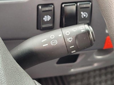 2022 Isuzu NPR XD 5.2l