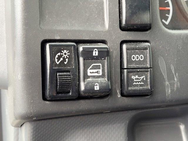 2019 Isuzu NPR XD Base