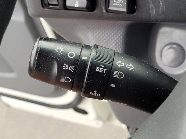 2019 Isuzu NPR XD Base