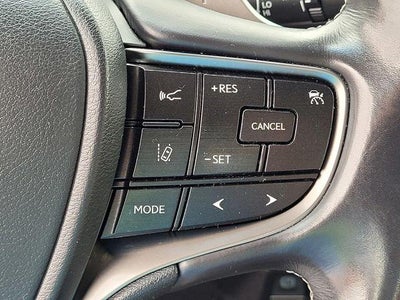 2019 Lexus ES 300h 