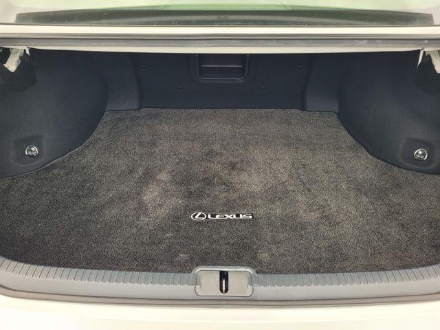 2019 Lexus ES 300h 