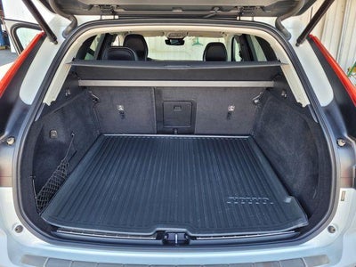 2022 Volvo XC60 B6 Inscription